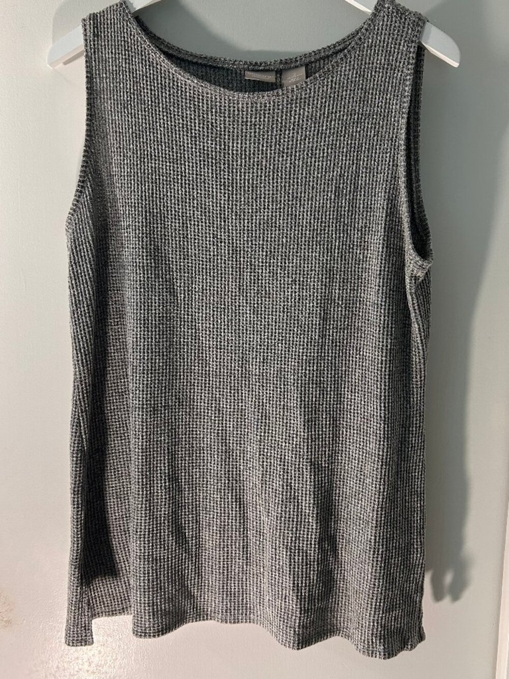 Chico's Zenergy Gray Waffle Knit Sweater Tank Top Size 2 12/14 Tunic Stretch